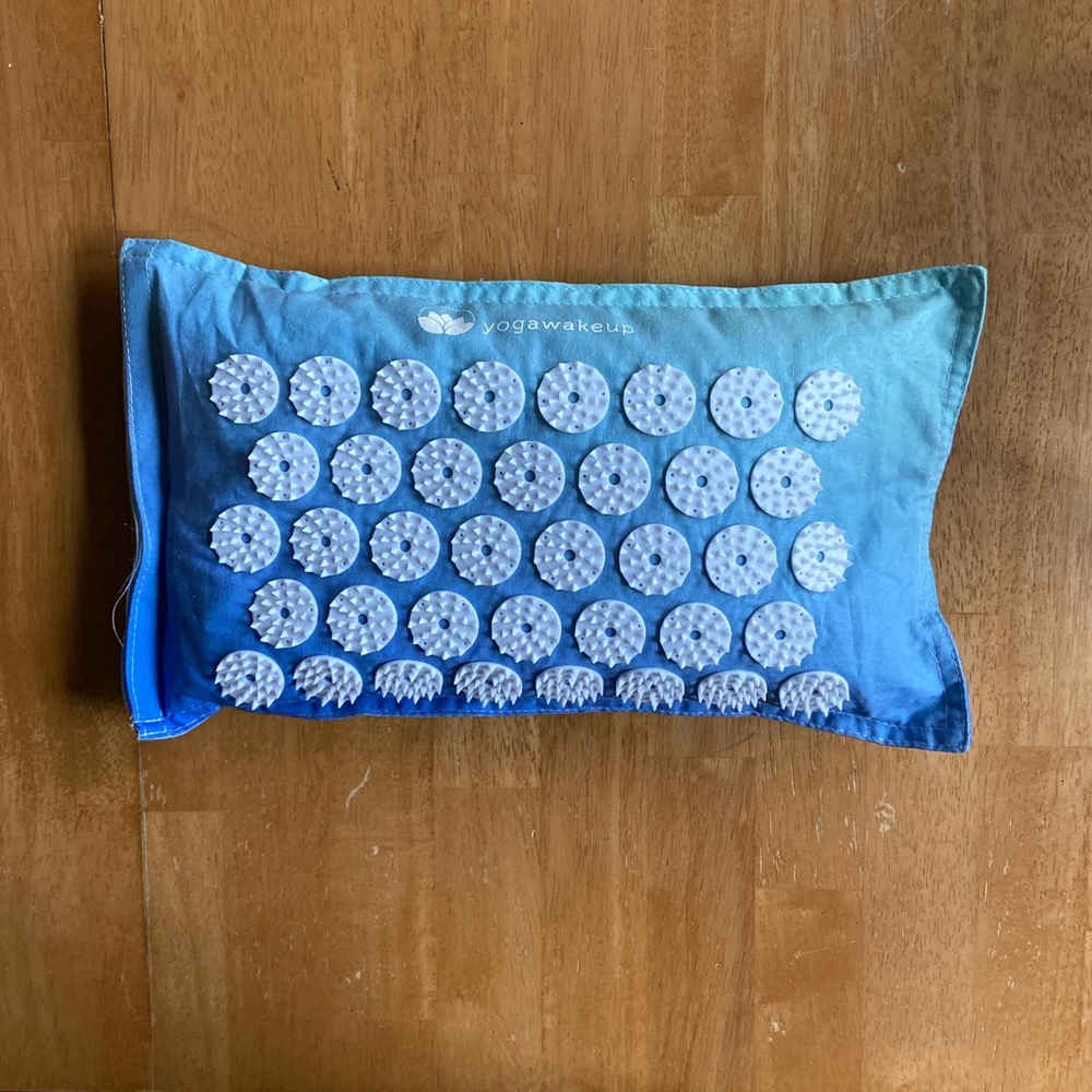 Acupressure pillow Yogawakeup